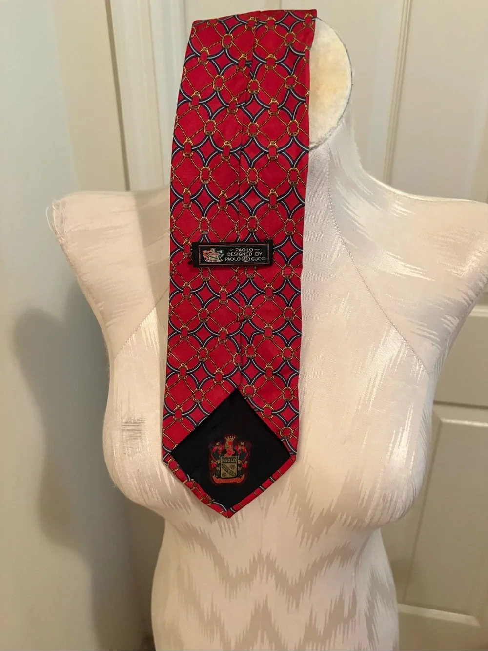 Gucci red signature print Silk Tie $275 vintage